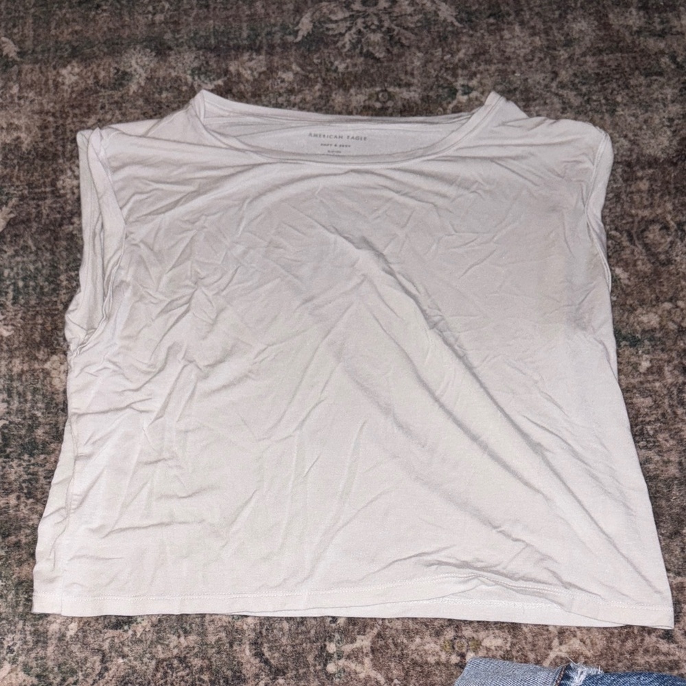 American Eagle Outfitters White Short Sleeve Tee